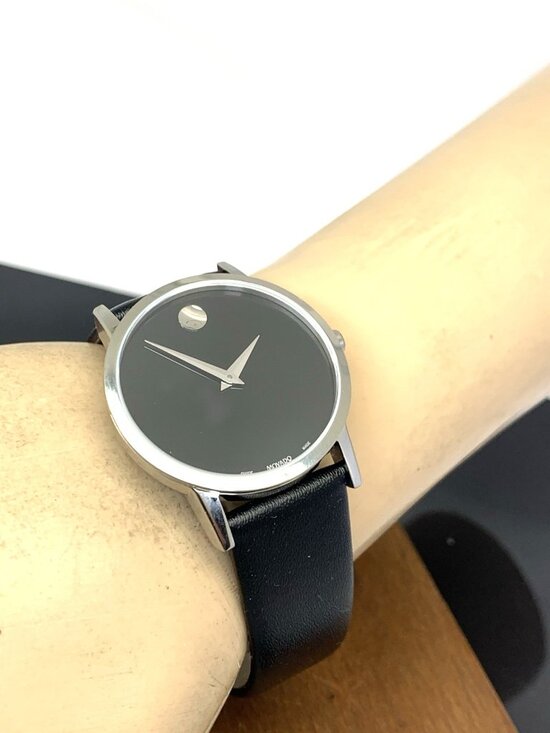 Movado Women\'s Watch 0607646 Museum Swiss Quartz Black Dial Leather Strap 33mm main image 5